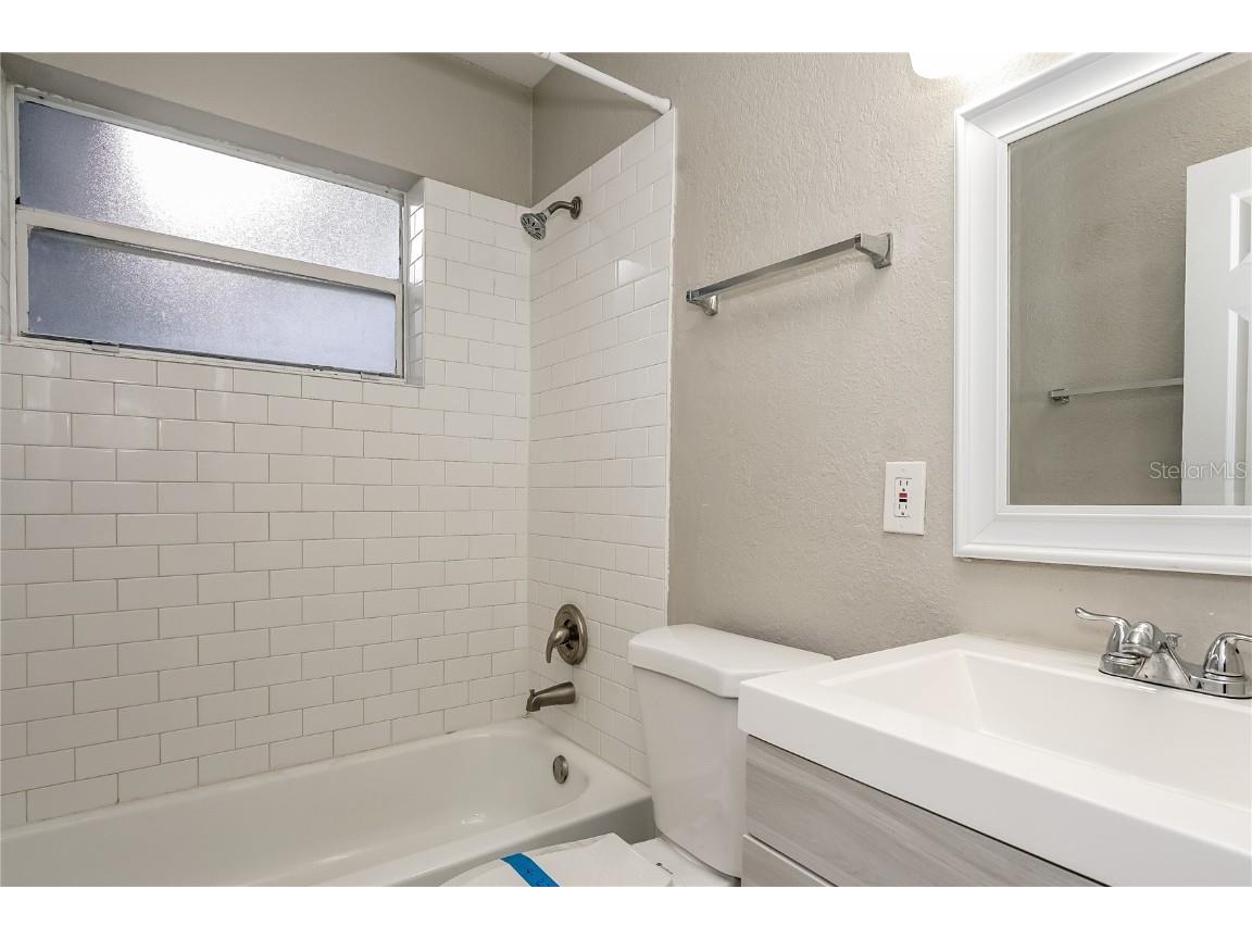  Deltona FL 32725 O6352886 image9