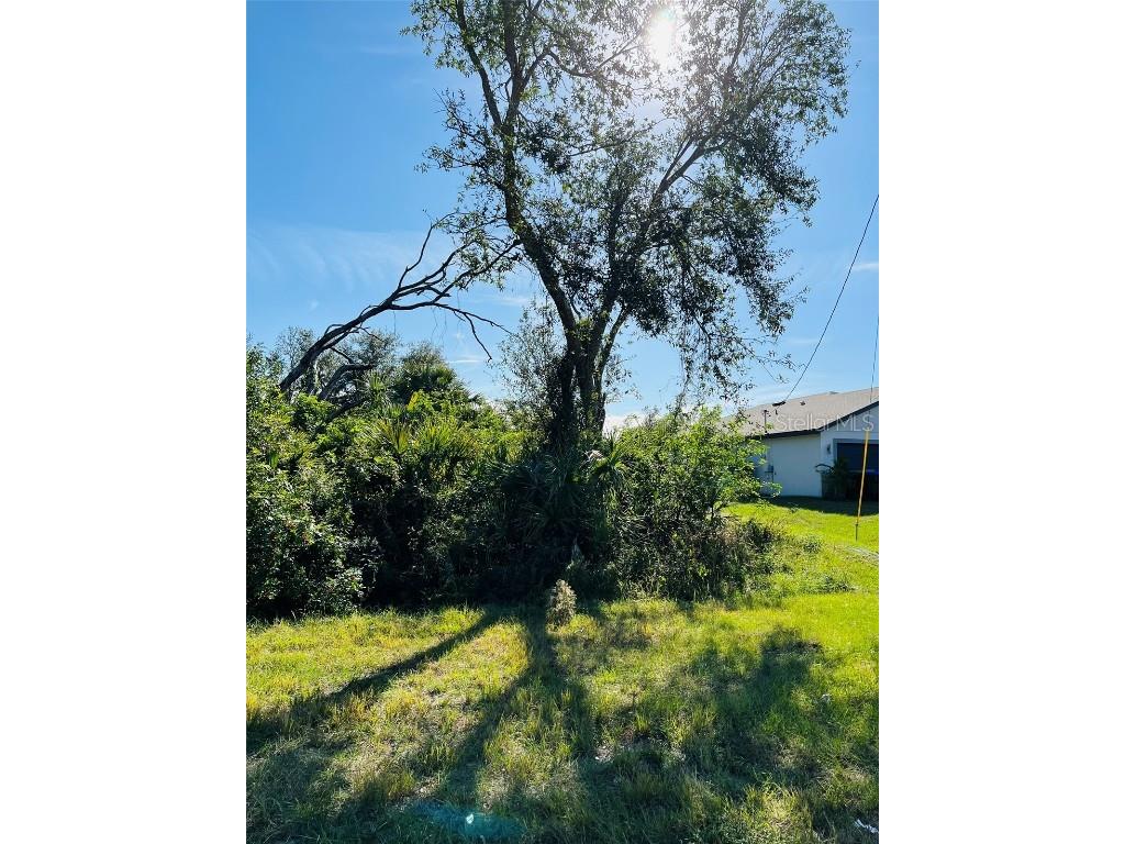 E Price Boulevard North Port FL 34288 TB8324590 image1