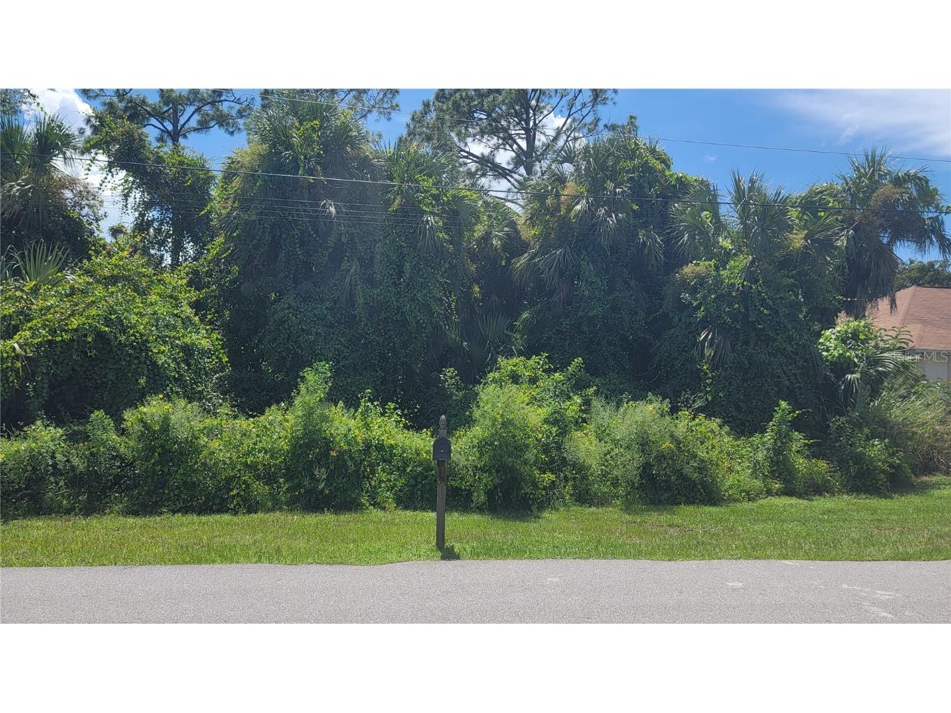 Edwin Avenue North Port FL 34288 N6128241 image1