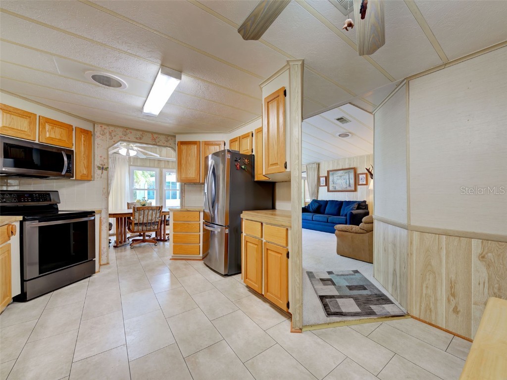 141 N Fiji Circle Englewood FL 34223 D6142219 image6