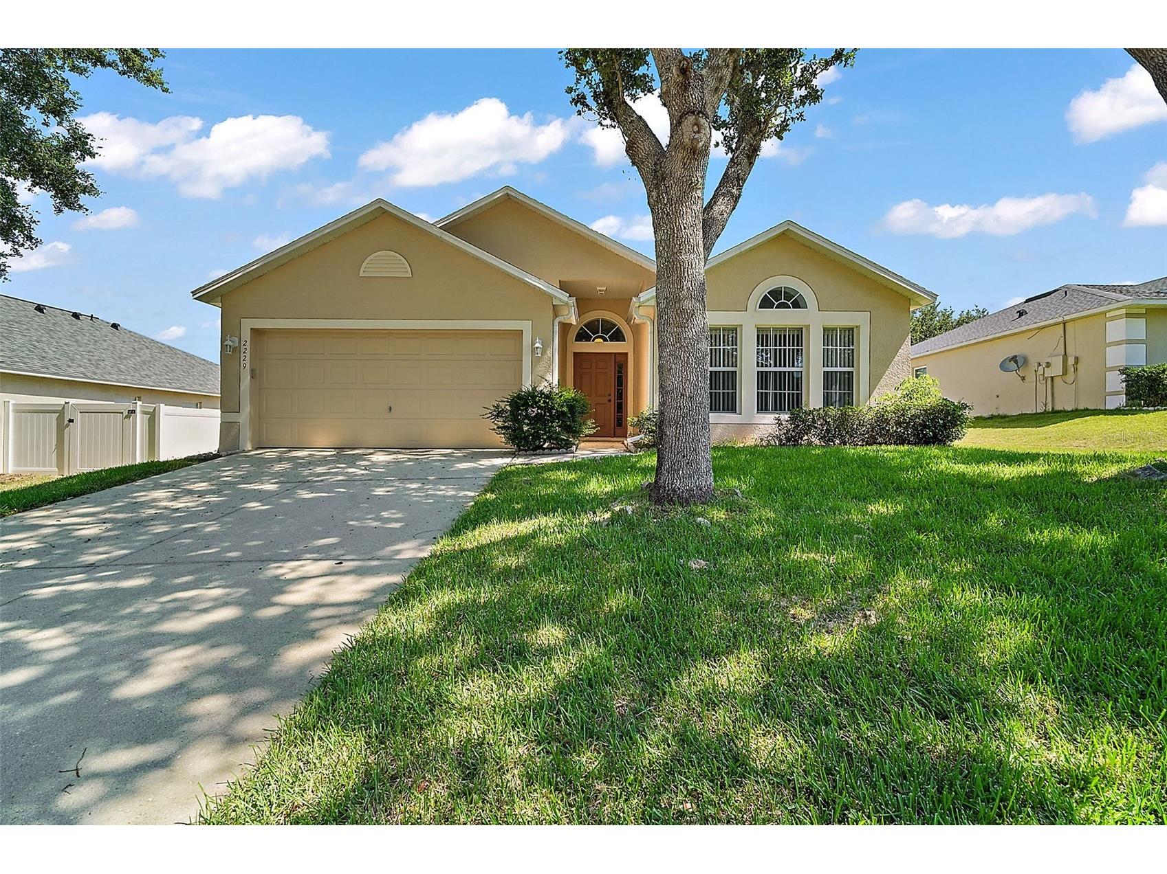  Eustis FL 32726 G5111696 image2