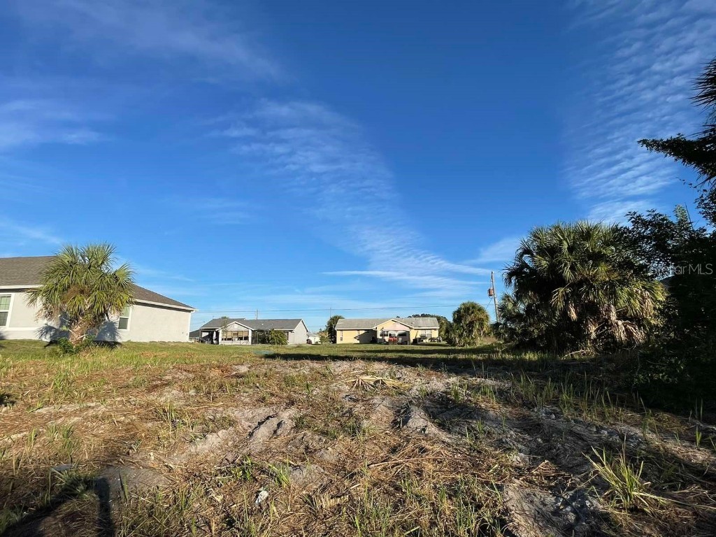 Floribanna Street North Port FL 34287 A4609482 image1