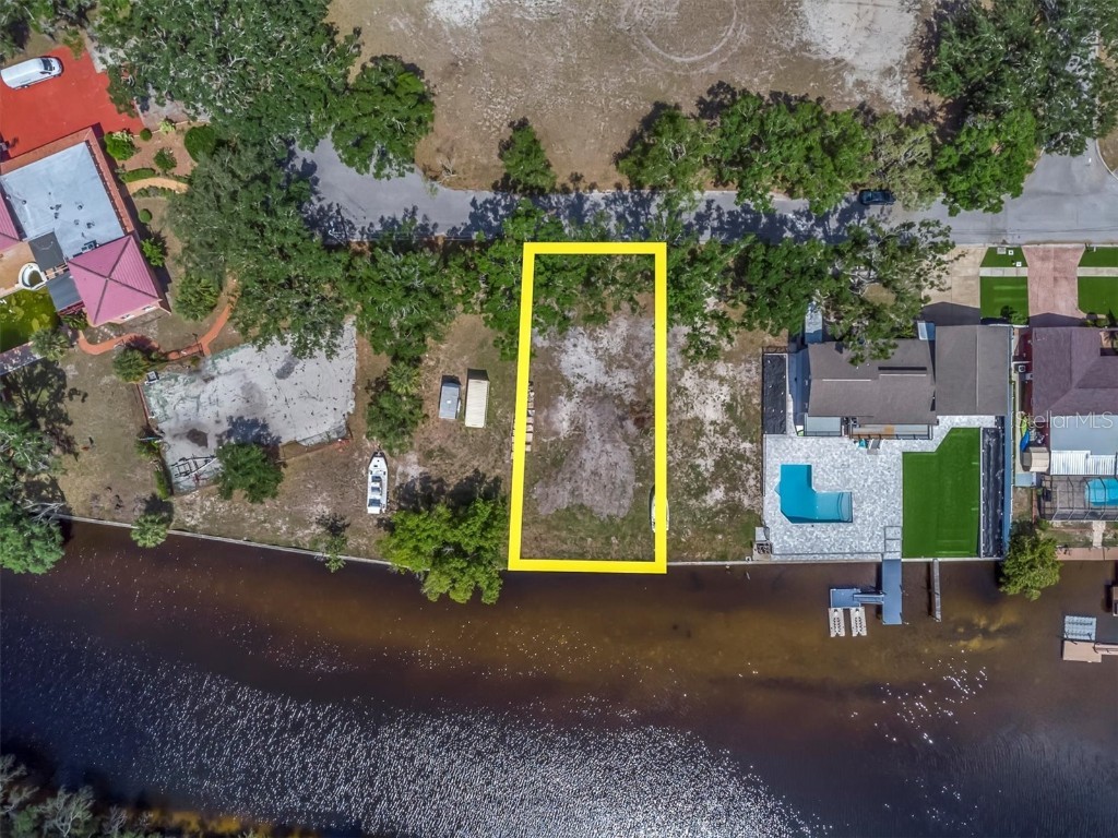 Flotilla Holiday FL 34690 W7875566 image13