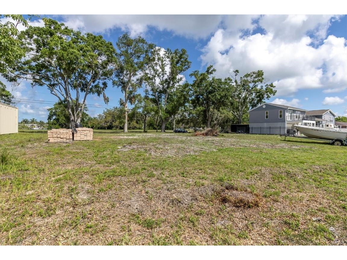 Flotilla Holiday FL 34690 W7875566 image6