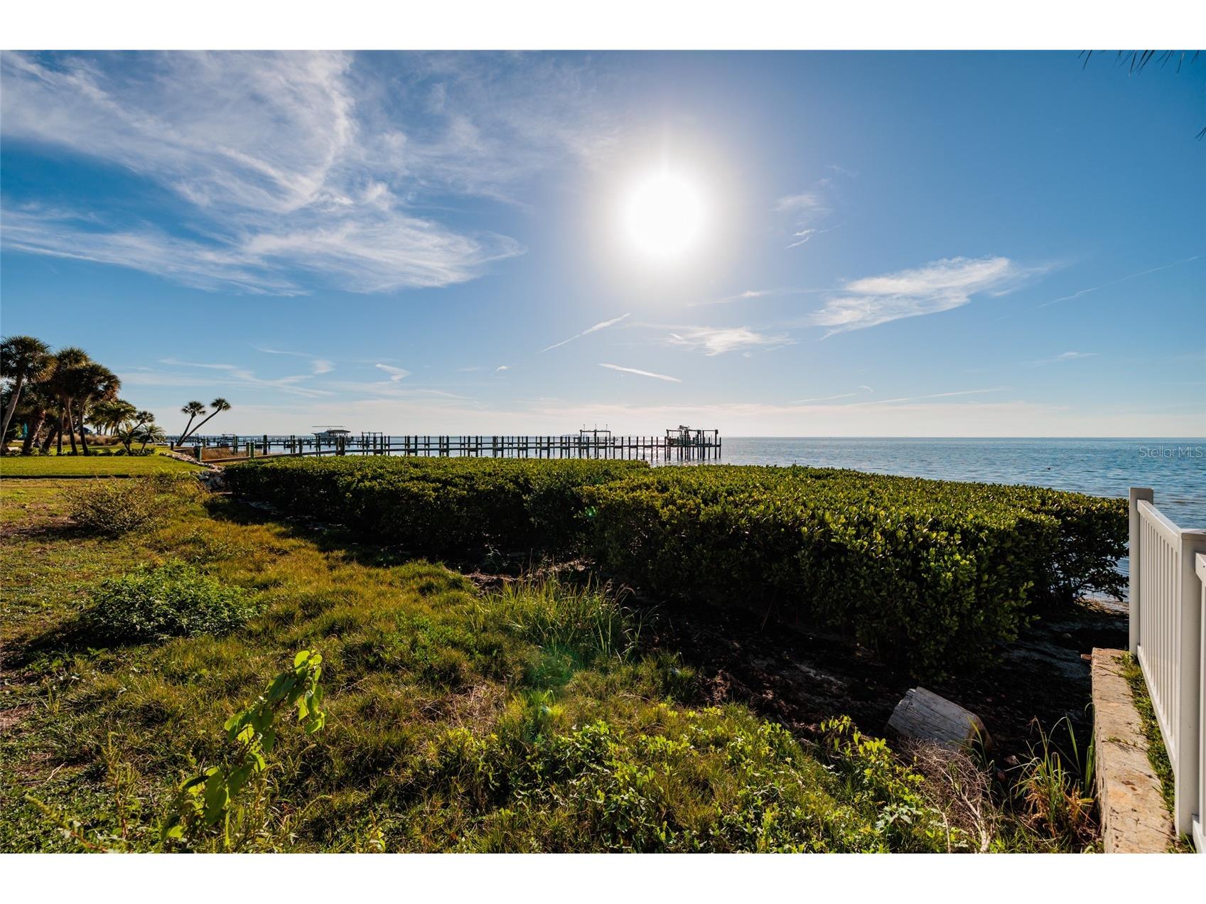 Friendly Way S Saint Petersburg FL 33705 TB8464198 image23