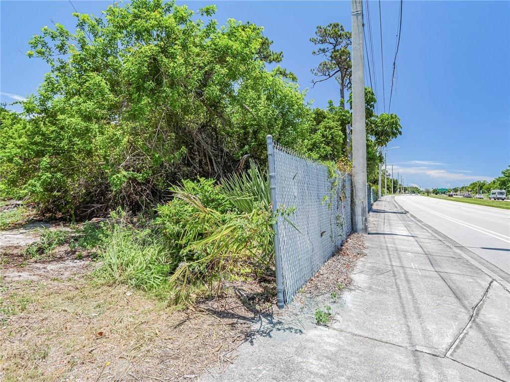  Fort Pierce FL 34946 TB8401235 image28