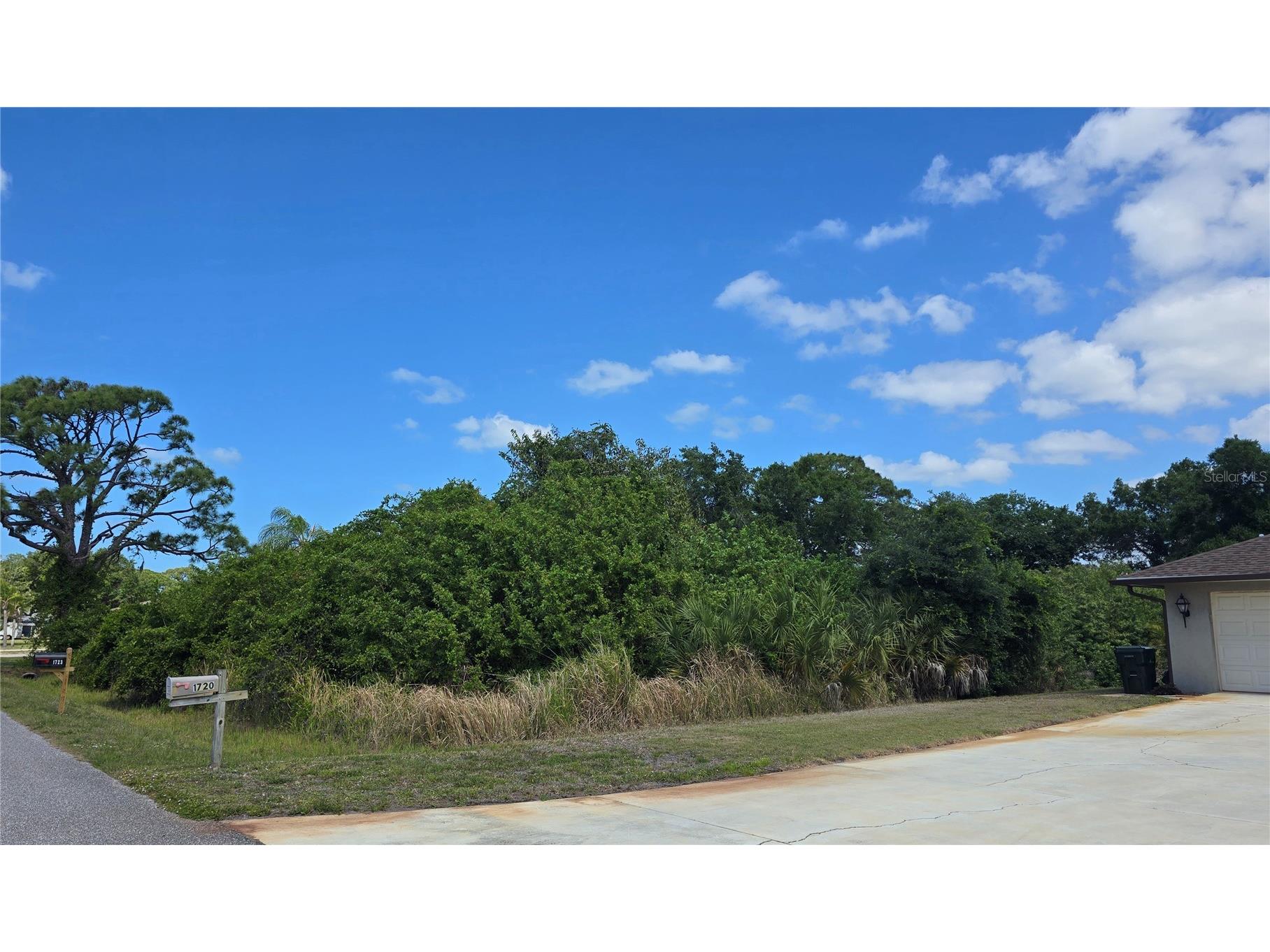 Gale Street Englewood FL 34223 A4690789 image5