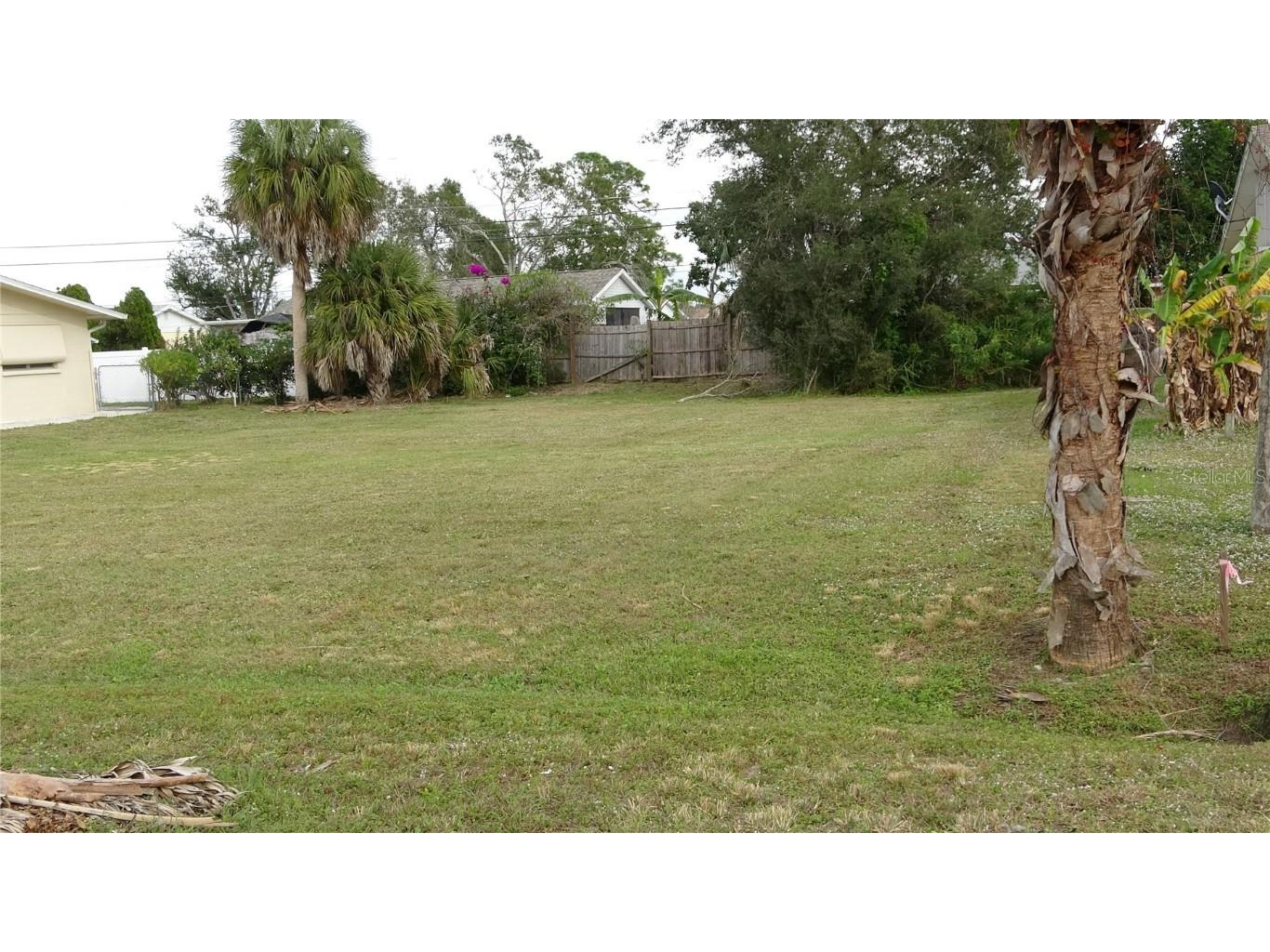 Granada Boulevard North Port FL 34287 A4662435 image1