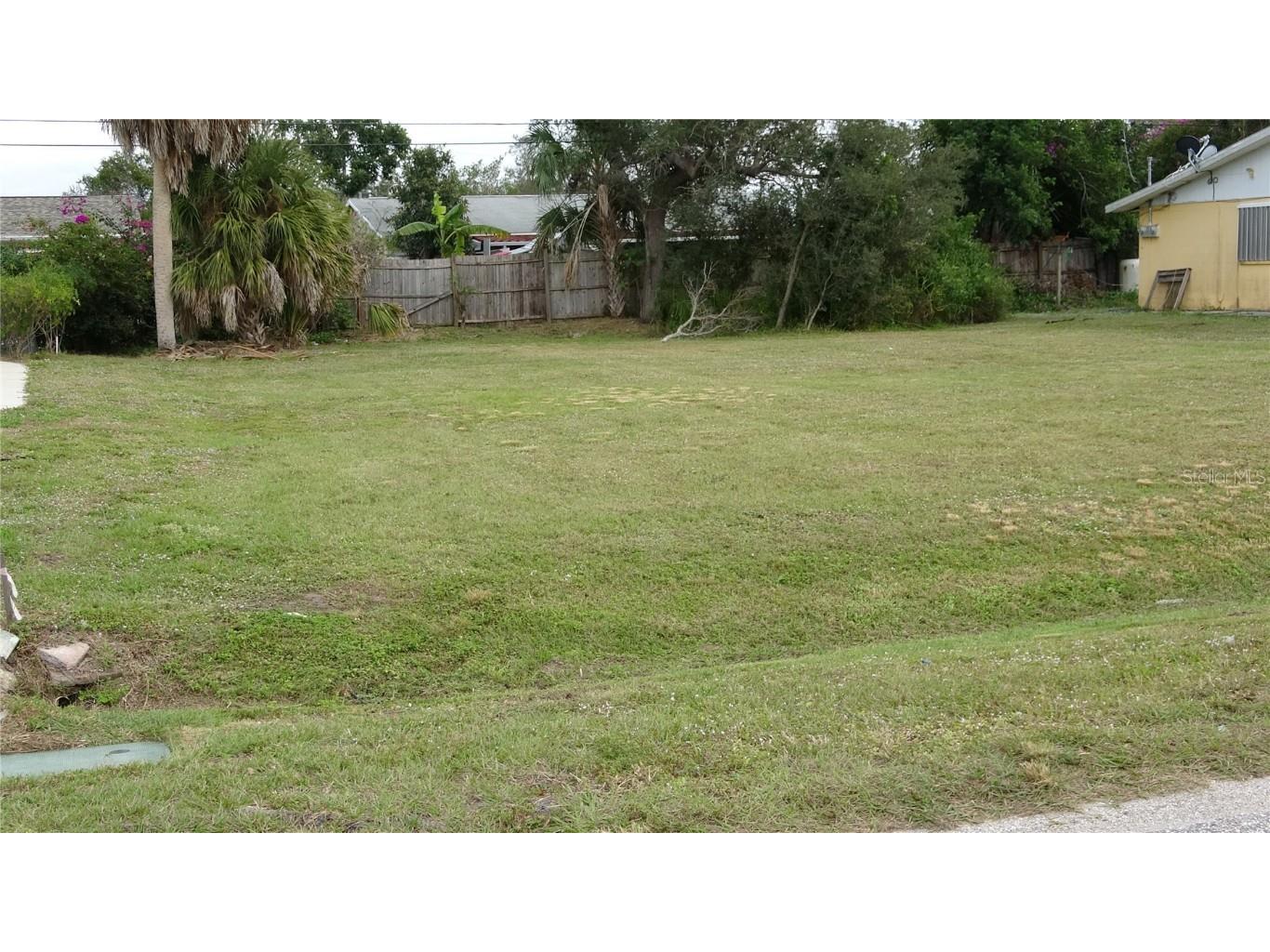 Granada Boulevard North Port FL 34287 A4662435 image6