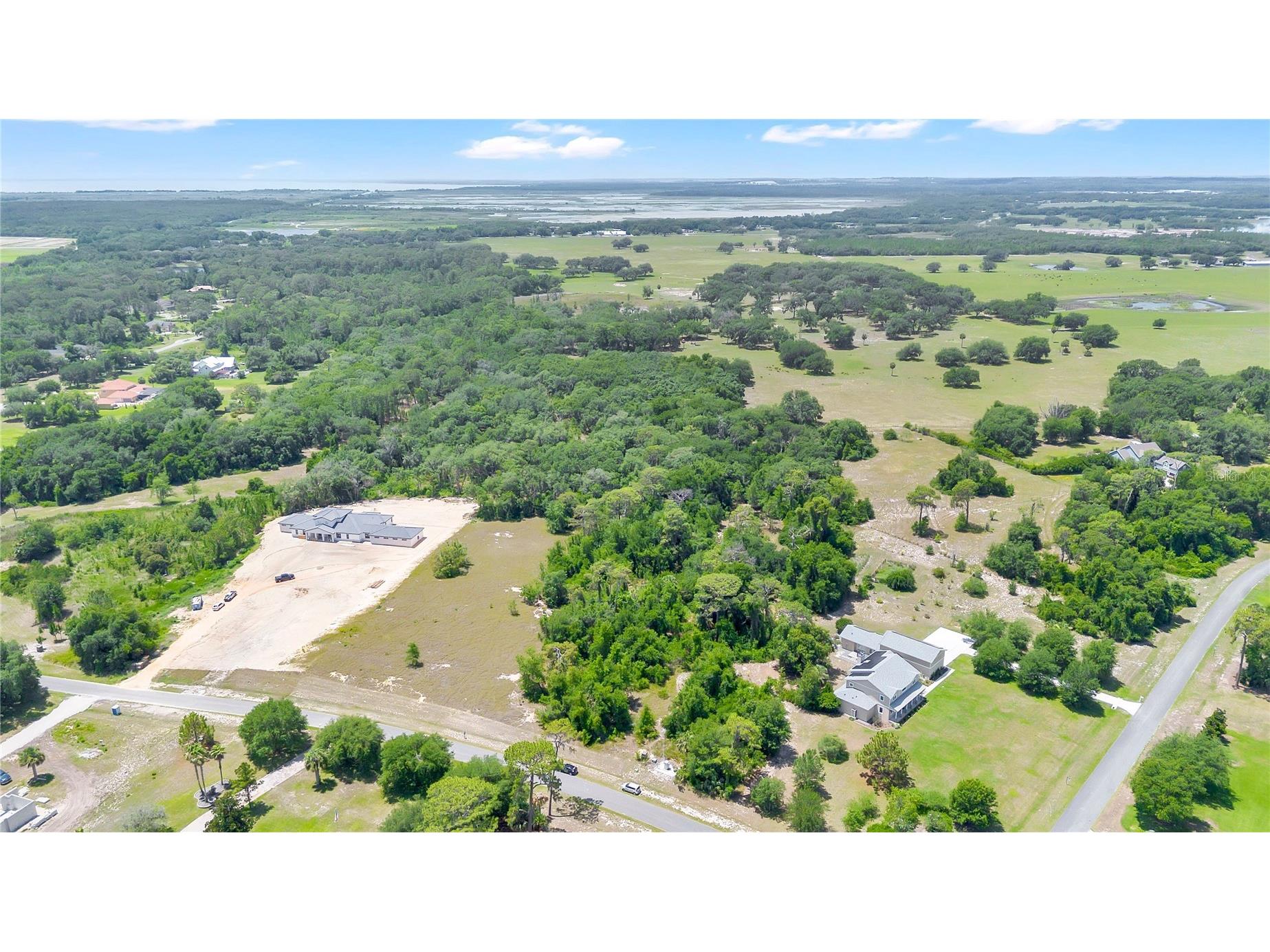 Grand Oak Lane Tavares FL 32778 O6411895 image4