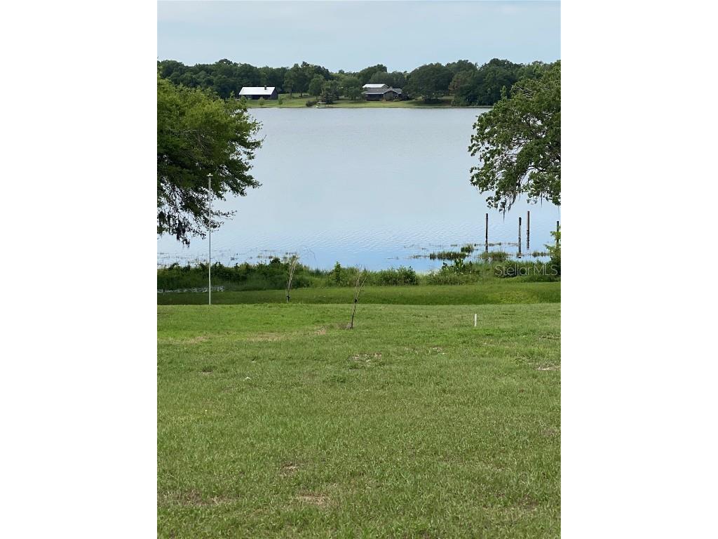 Gregory Drive Umatilla FL 32784 - East Lake G5067807 image1