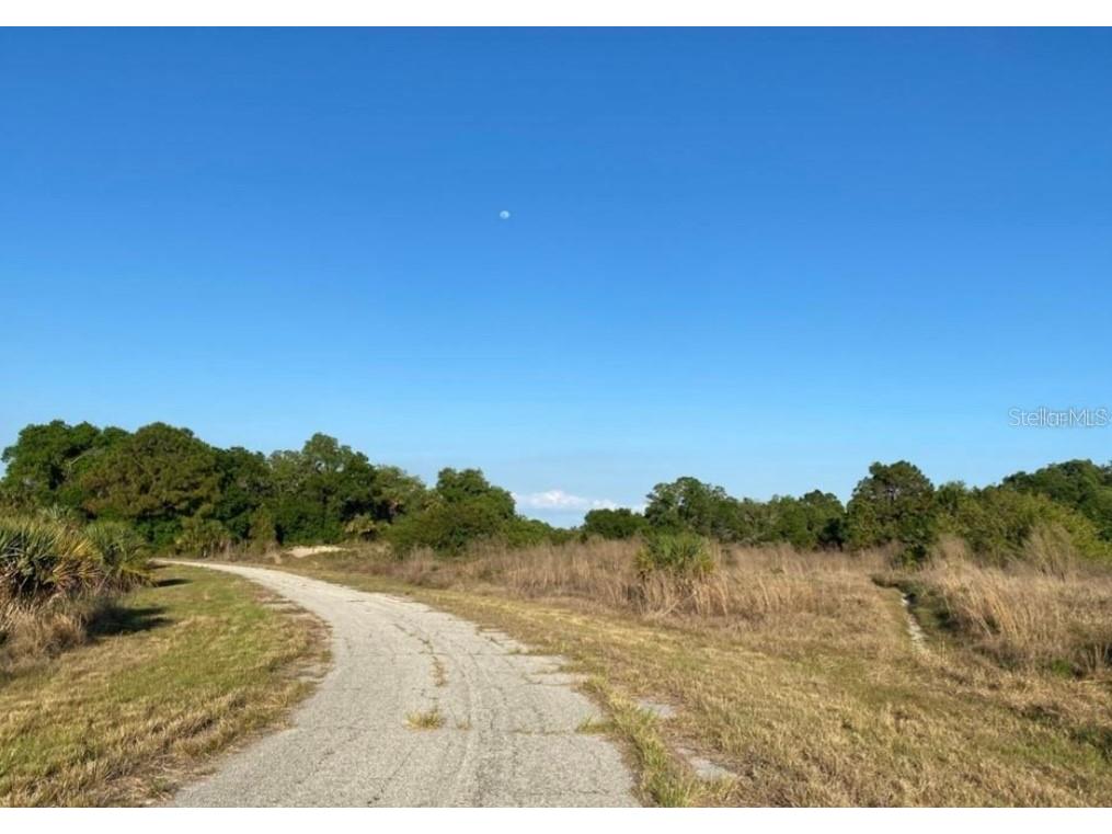 Grover Circle North Port FL 34288 U8212378 image4