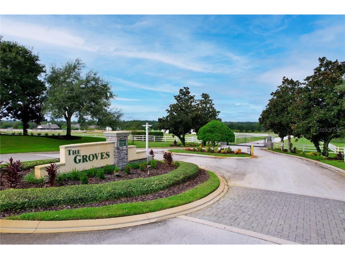 Groves Drive Groveland FL 34736 G5075286 image1