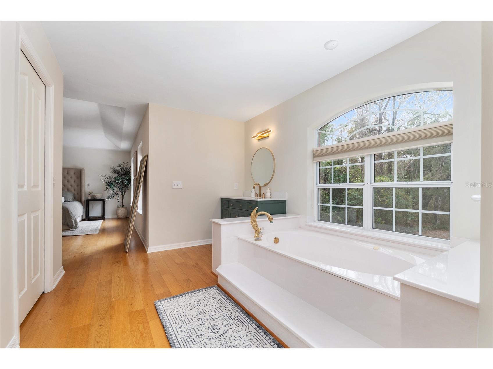 11121 NW 15th Place Gainesville FL 32606 GC537096 image31