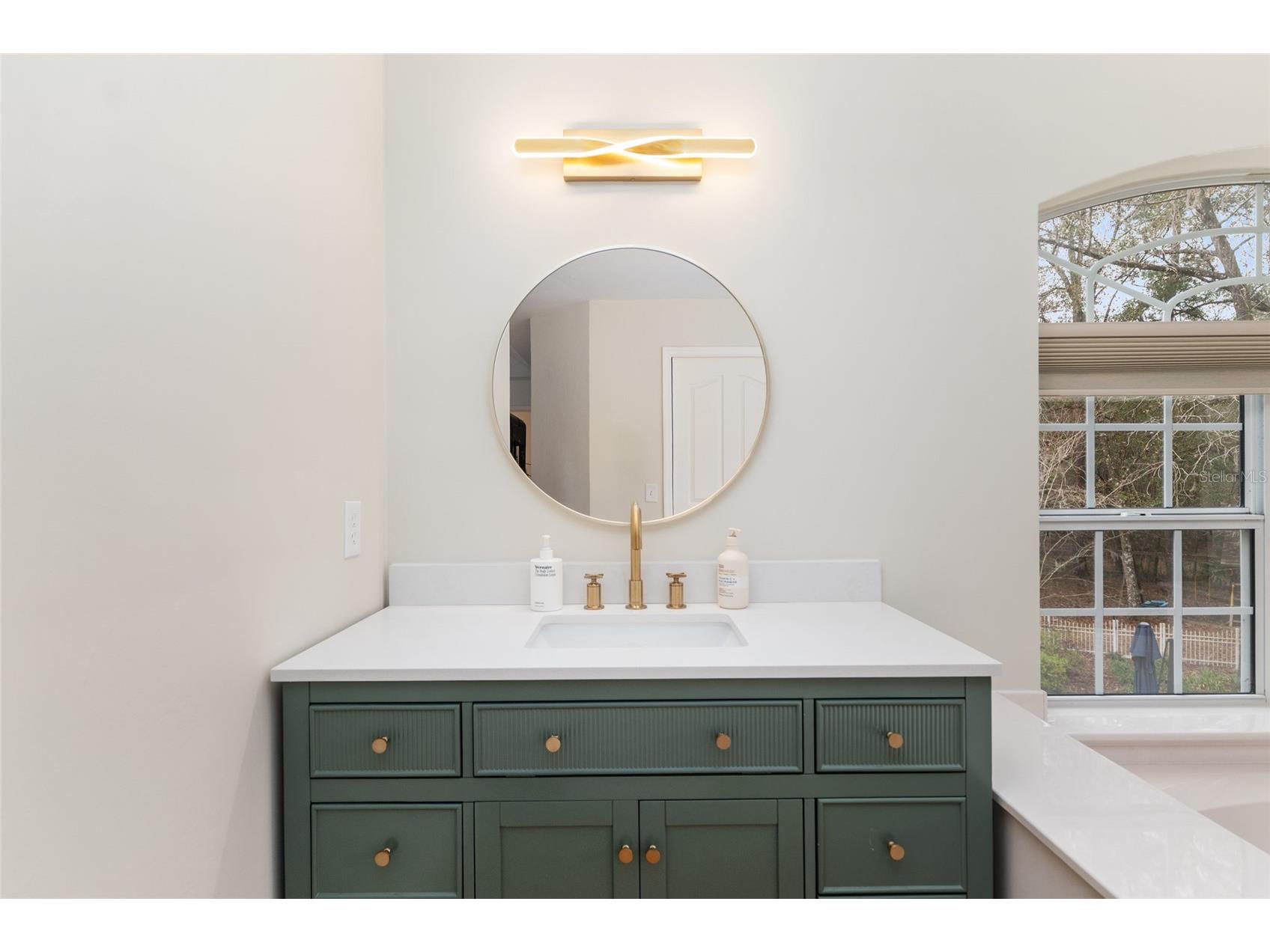 11121 NW 15th Place Gainesville FL 32606 GC537096 image33