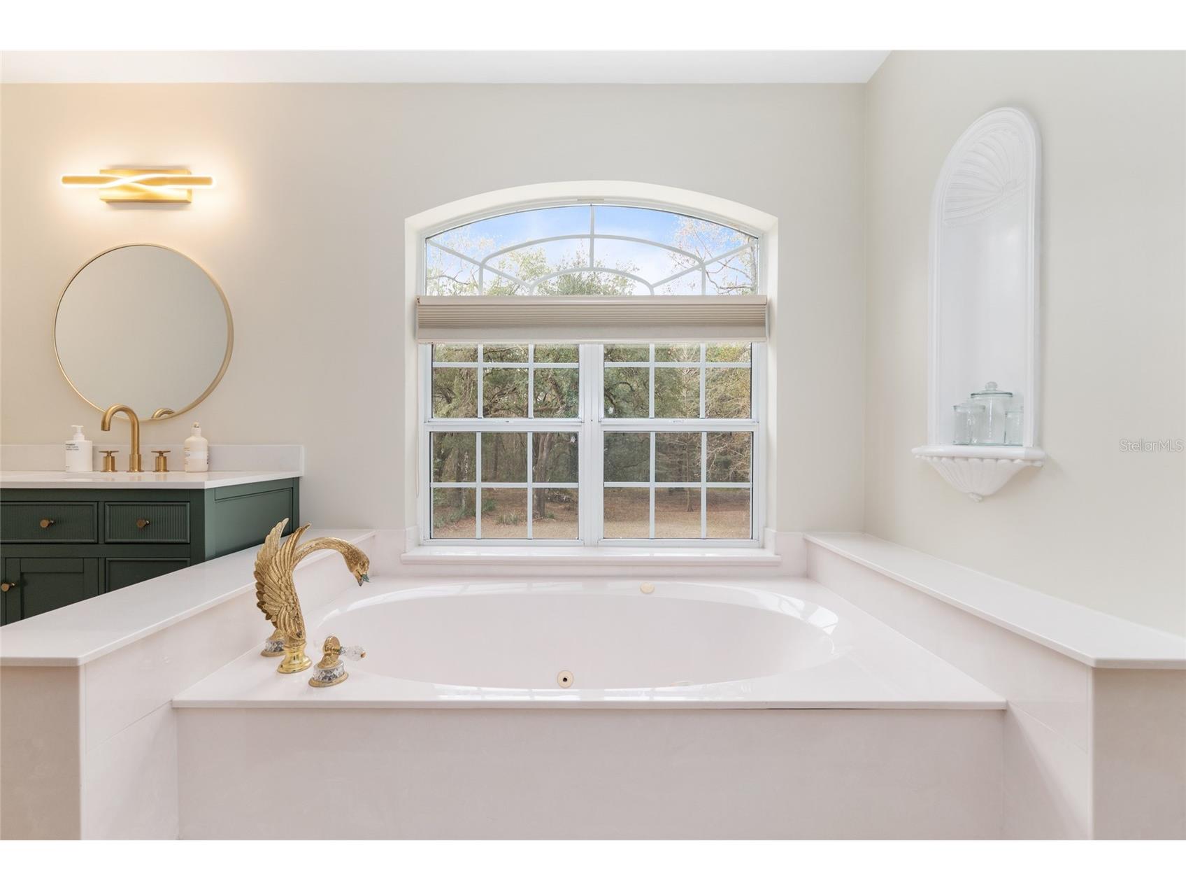 11121 NW 15th Place Gainesville FL 32606 GC537096 image34