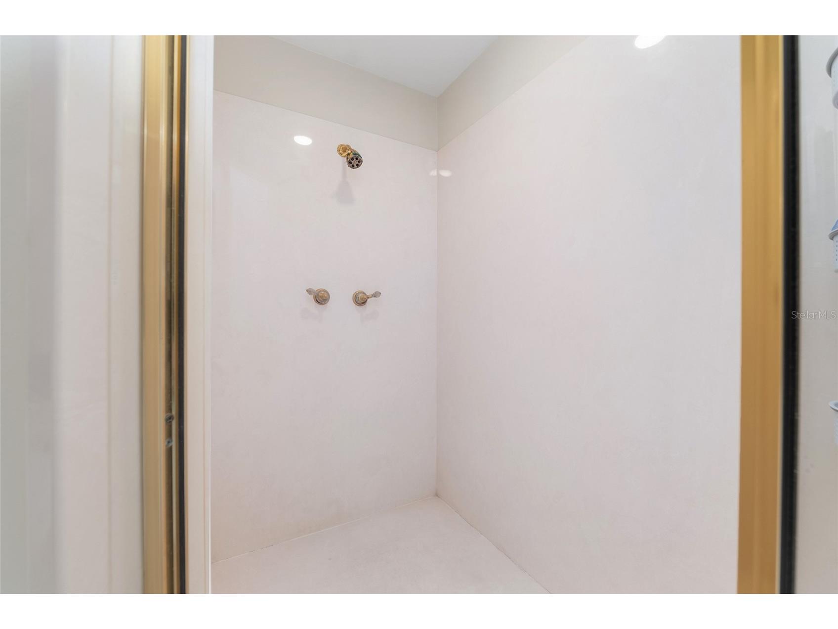 11121 NW 15th Place Gainesville FL 32606 GC537096 image36