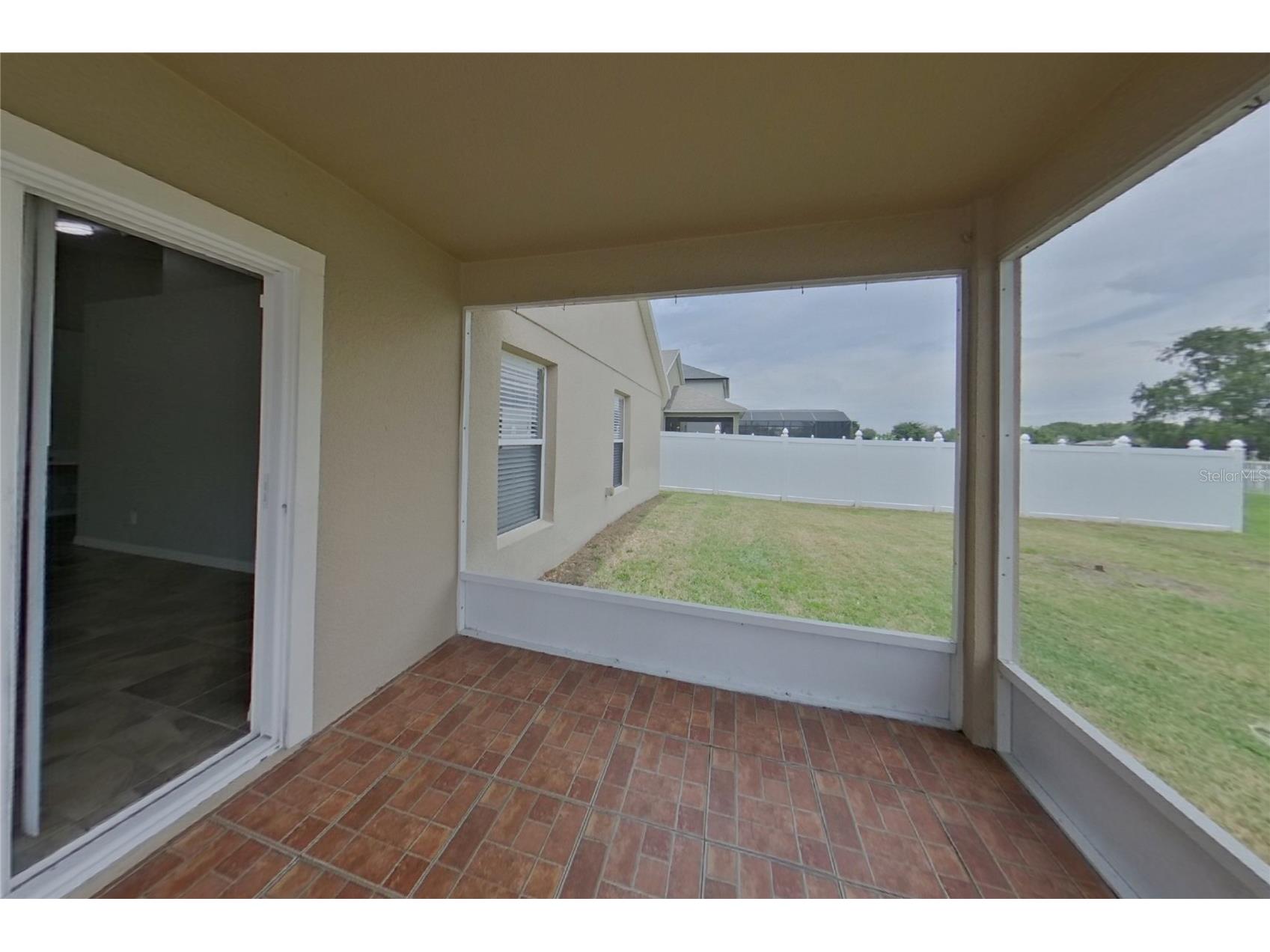  Groveland FL 34736 O6422813 image17