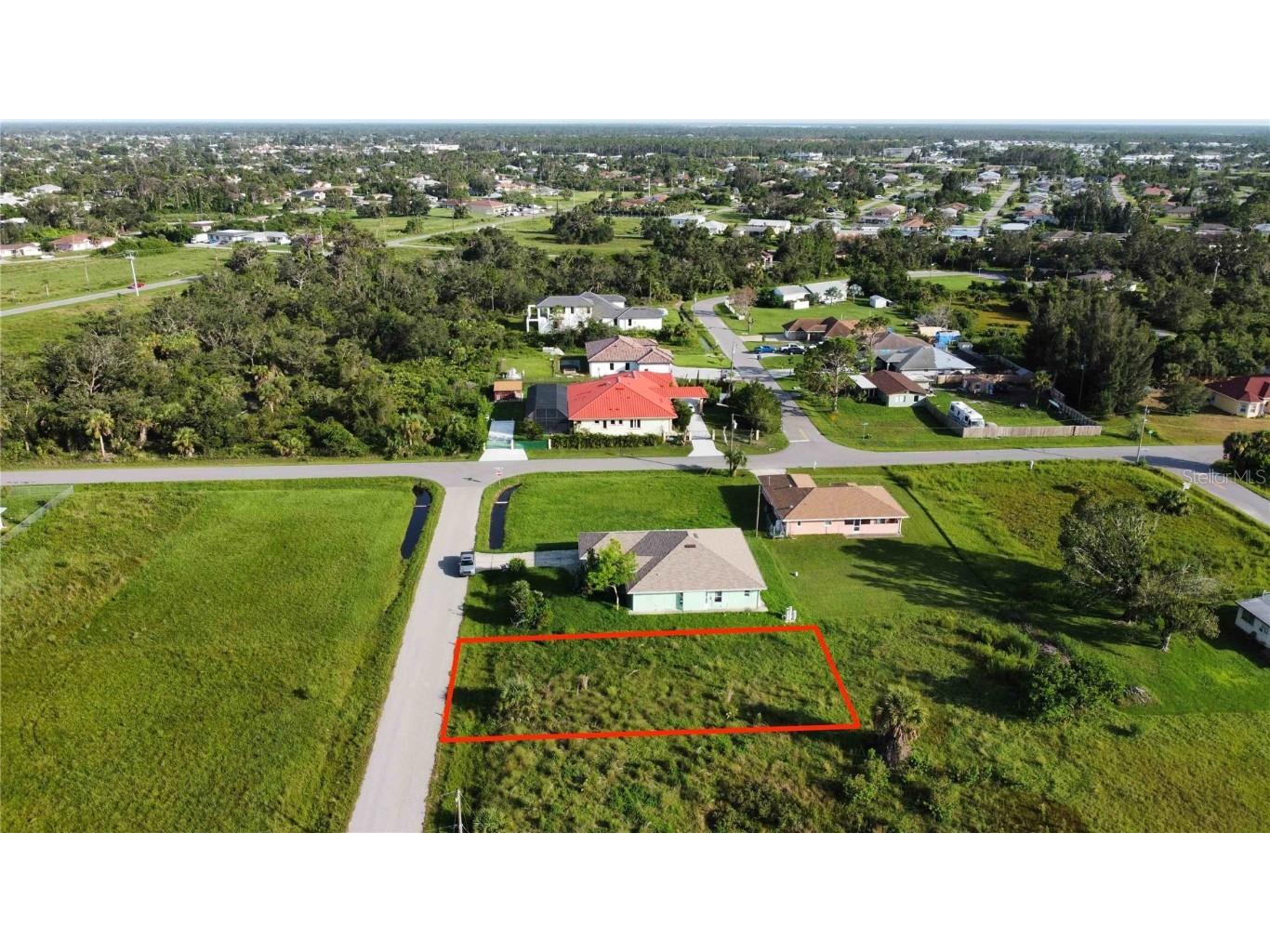 Hacienda St North Port FL 34287 A4580898 image3