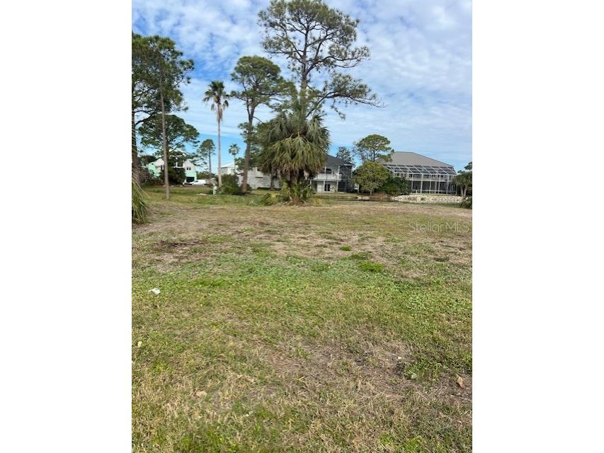 Harbour Watch Circle Tarpon Springs FL 34689 TB8336220 image5