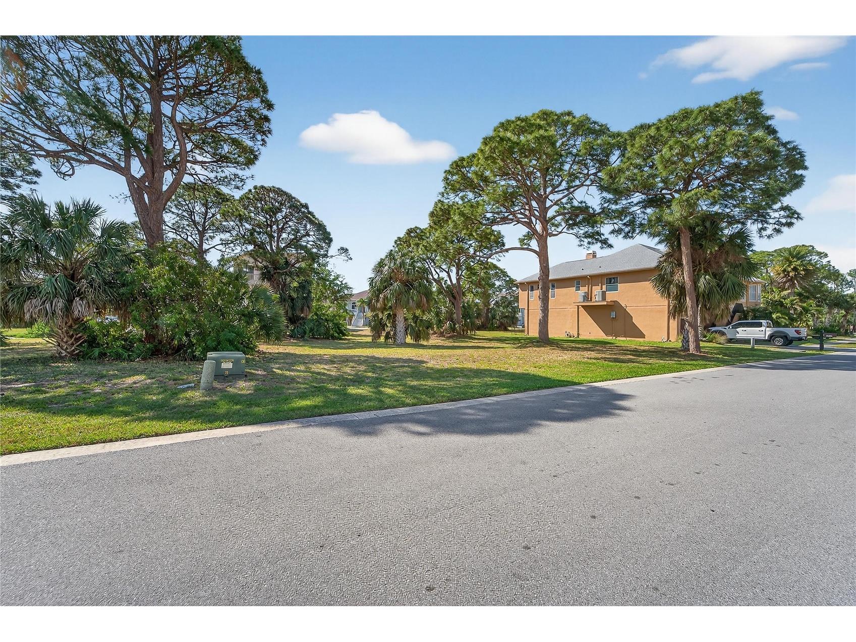 Harbour Watch Circle Tarpon Springs FL 34689 TB8492049 image8