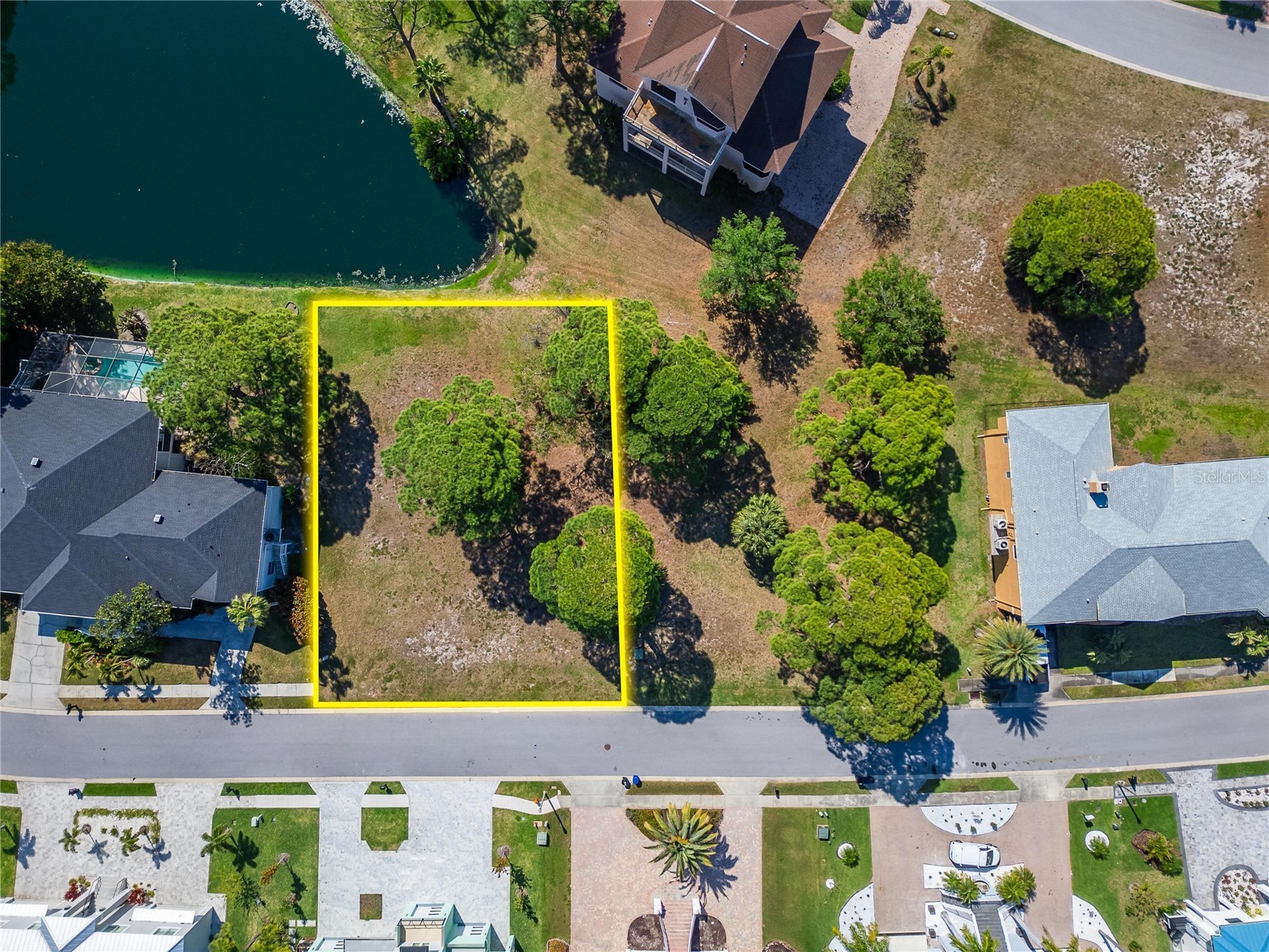 Harbour Watch Circle Tarpon Springs FL 34689 TB8492054 image1