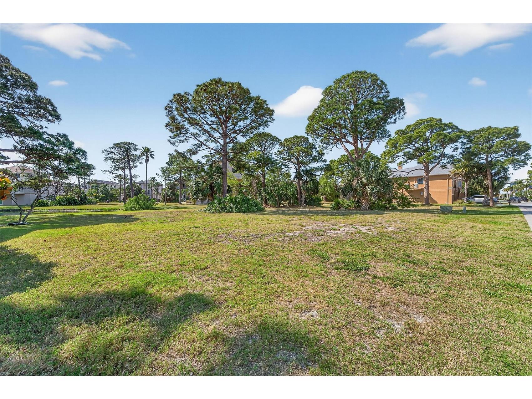Harbour Watch Circle Tarpon Springs FL 34689 TB8492054 image5