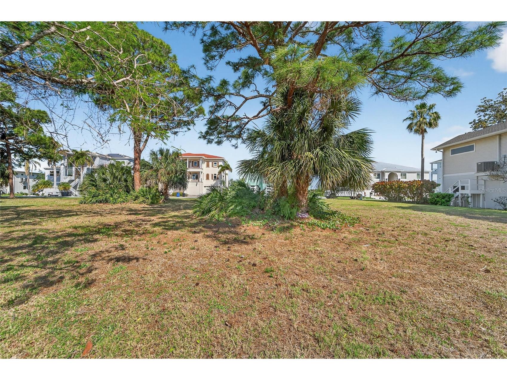 Harbour Watch Circle Tarpon Springs FL 34689 TB8492054 image9