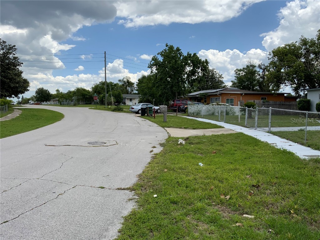 Hastings Drive Deltona FL 32725 A4571860 image4