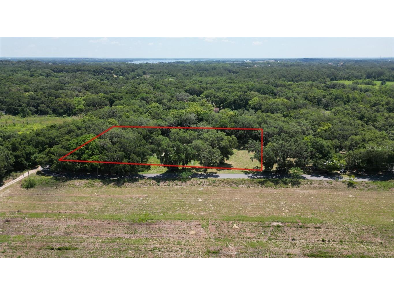 High Street Yalaha FL 34797 G5082342 image1