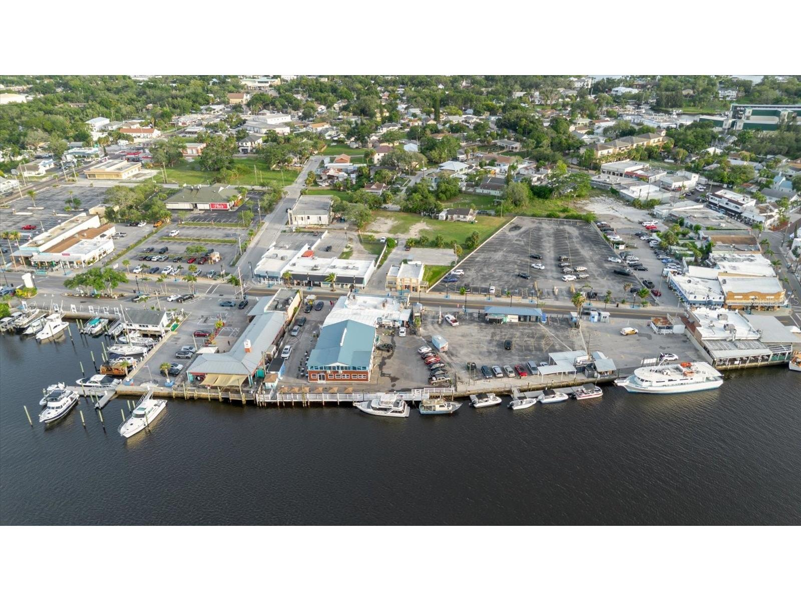 Highland Avenue Tarpon Springs FL 34689 TB8513994 image29