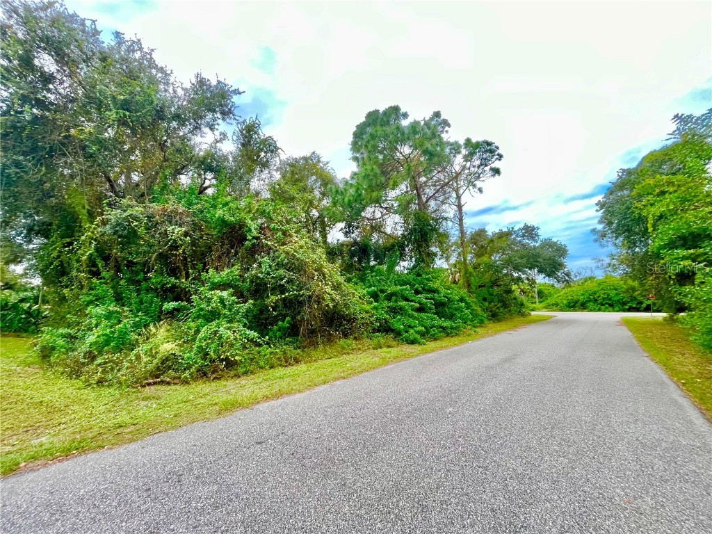 Holster Avenue North Port FL 34287 N6129674 image1