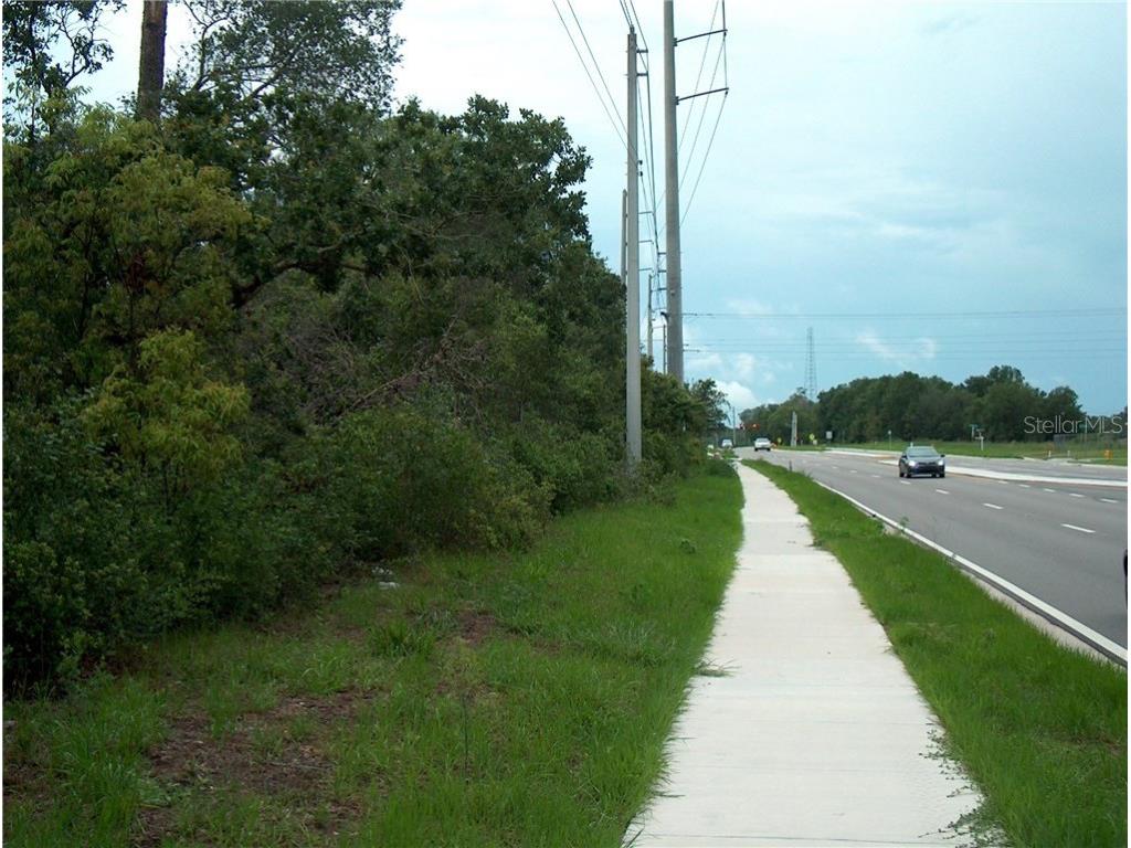 Howland Boulevard Deltona FL 32738 O5513139 image3