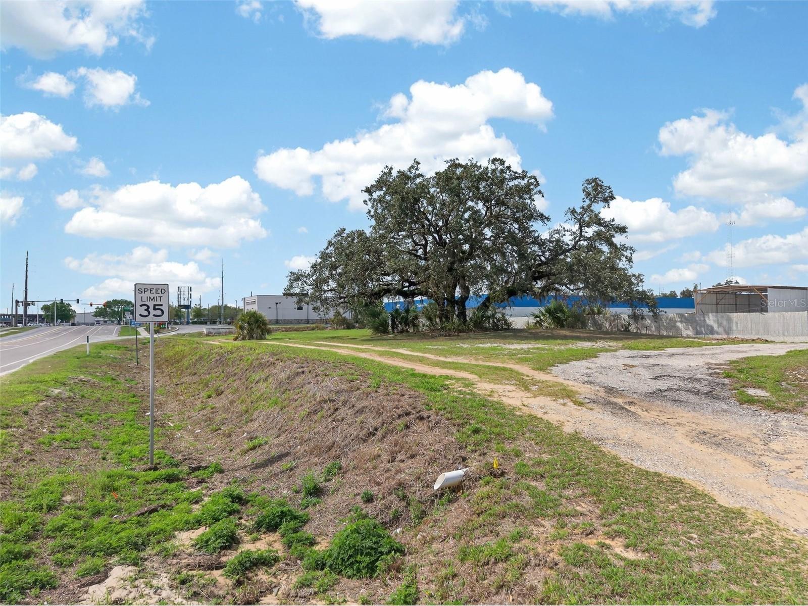 Hwy 17 92 N Haines City FL 33844 P4938174 image11