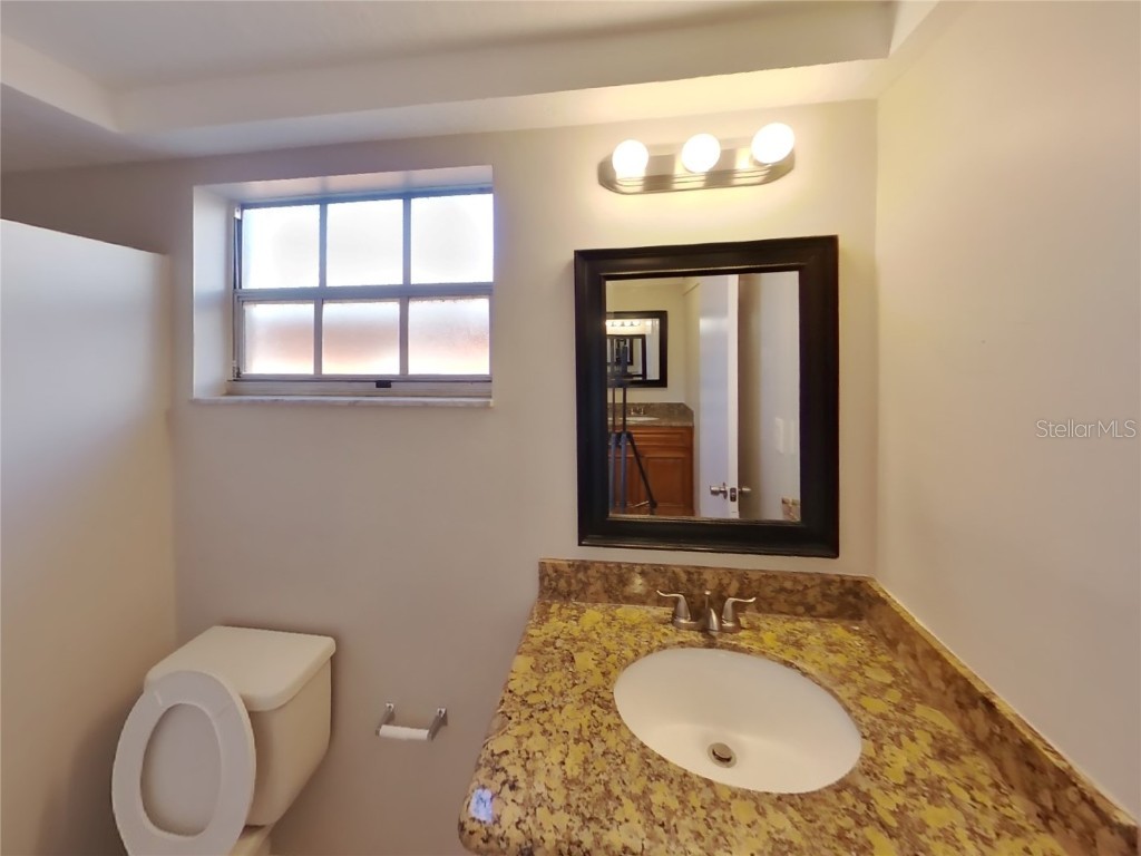  Holiday FL 34691 TB8451737 image12