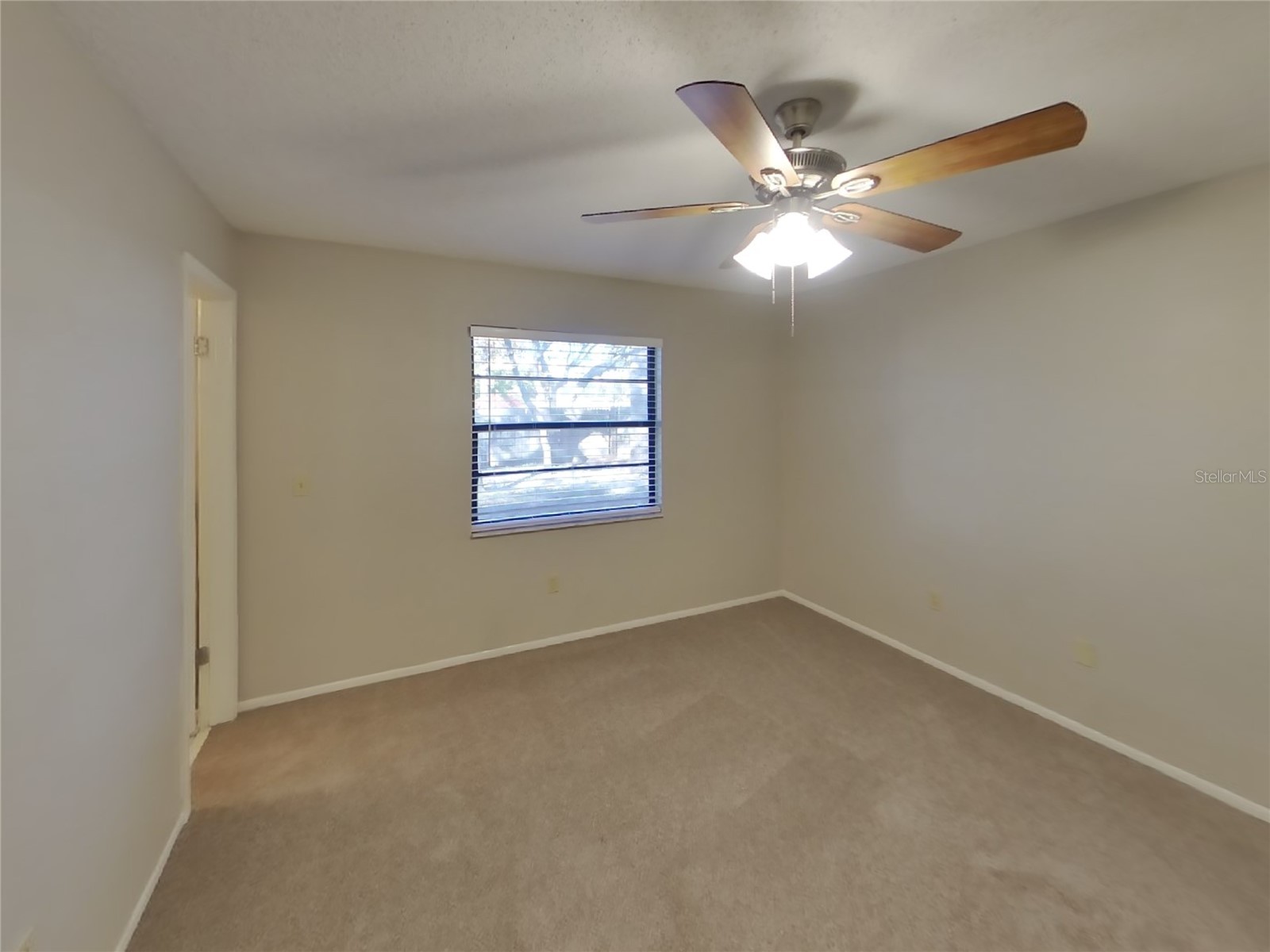  Holiday FL 34691 TB8464086 image8