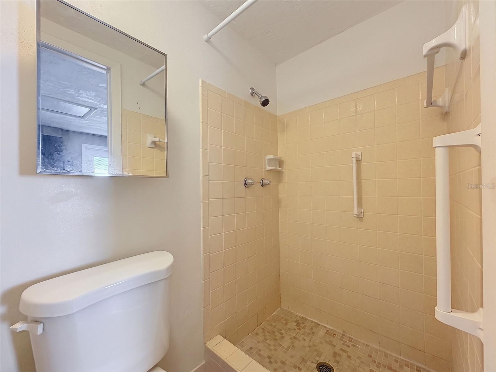  Holiday FL 34691 TB8524572 image14