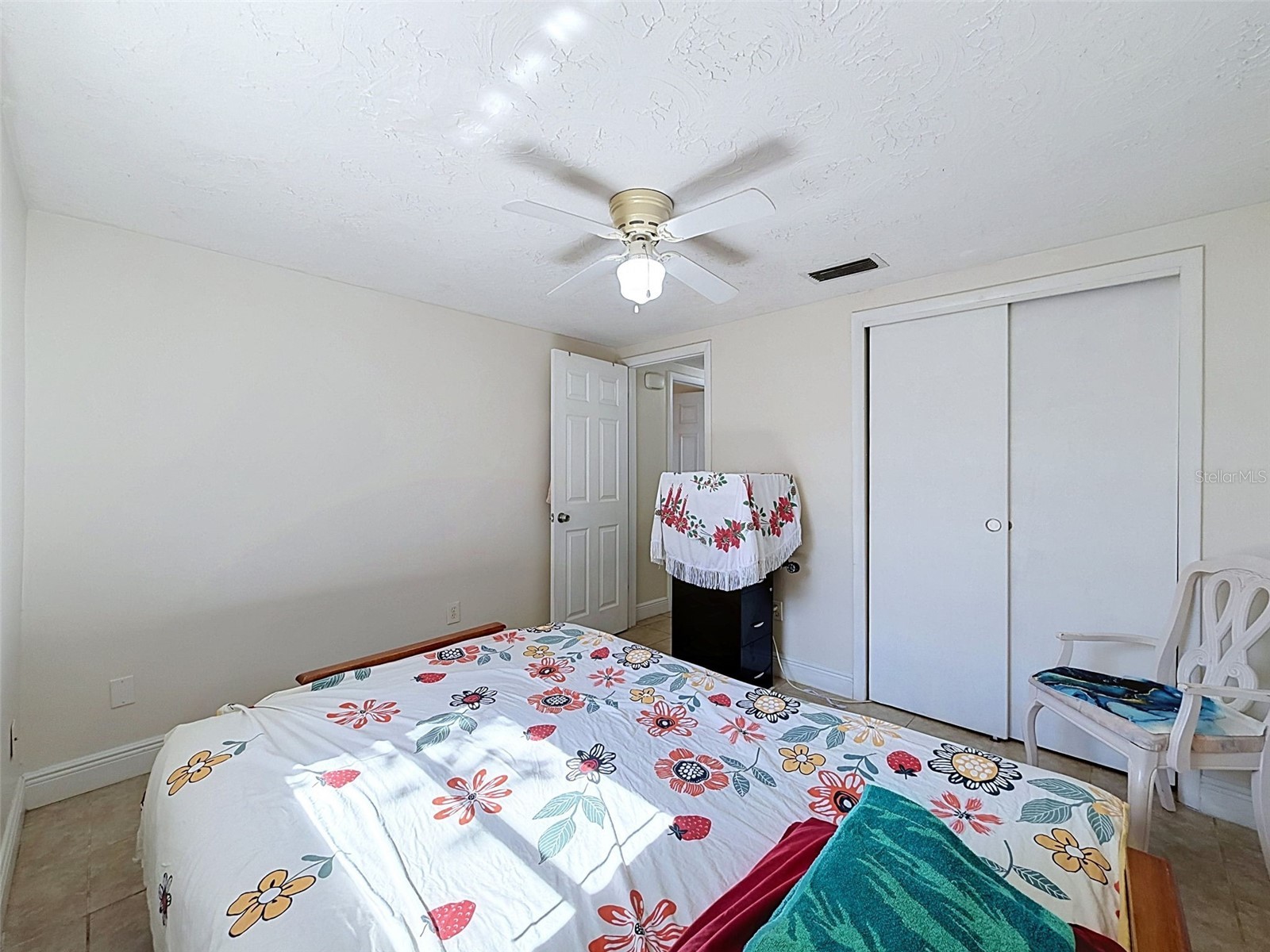  Holiday FL 34691 TB8524572 image9