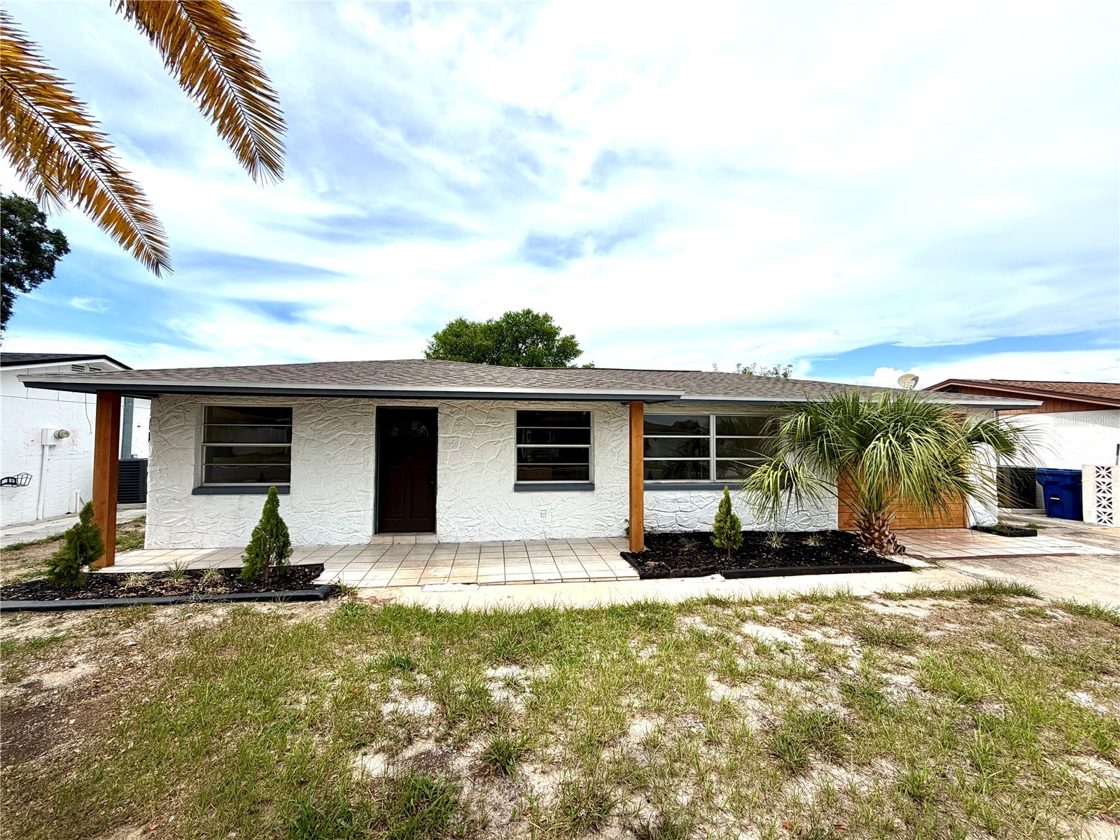  Holiday FL 34691 TB8526522 image1