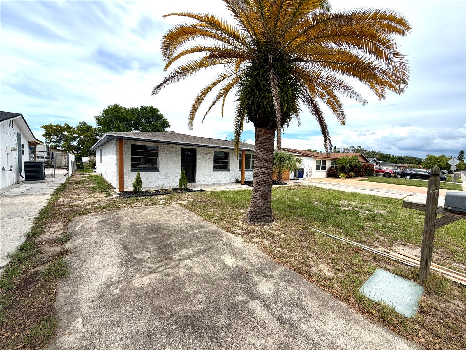  Holiday FL 34691 TB8526522 image2
