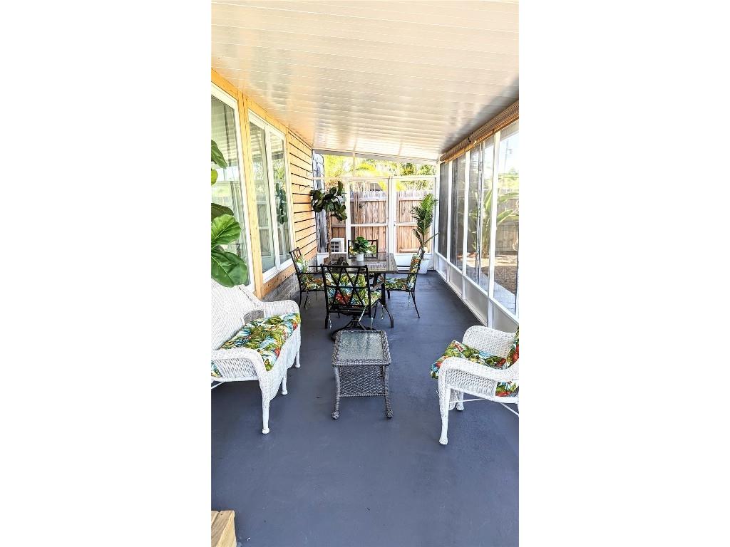  Holiday FL 34691 U8188988 image16