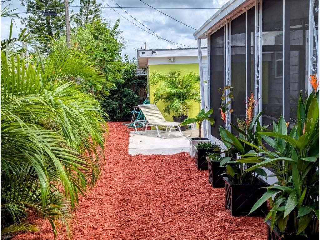  Holiday FL 34691 U8188988 image23