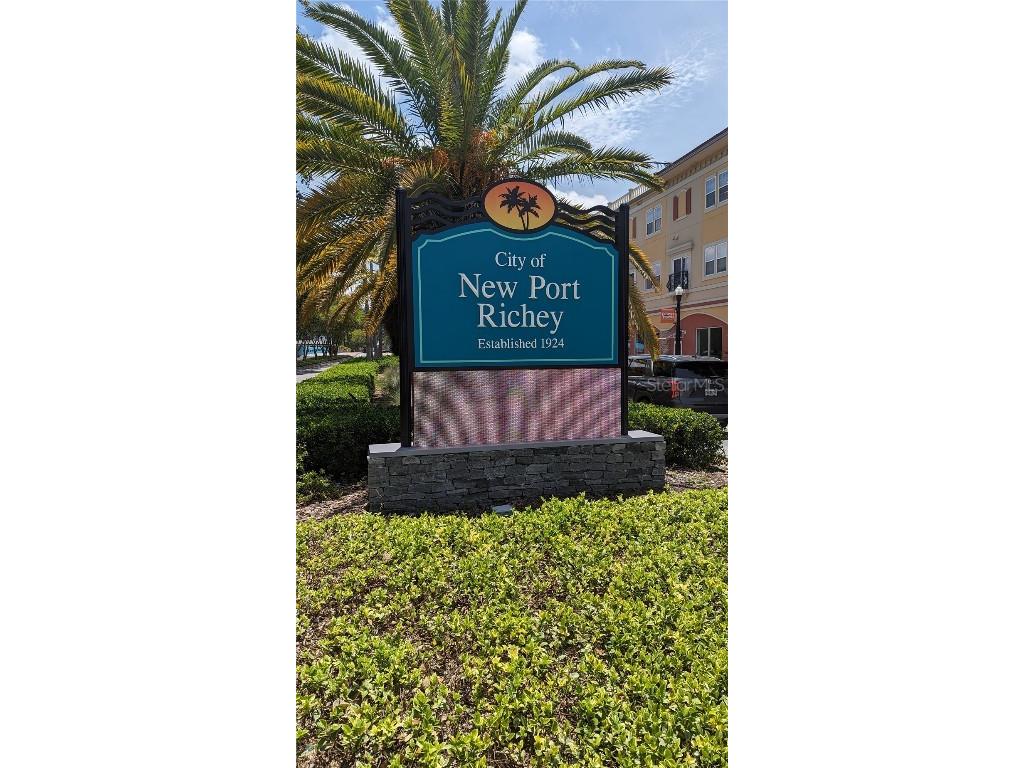  Holiday FL 34691 U8188988 image26