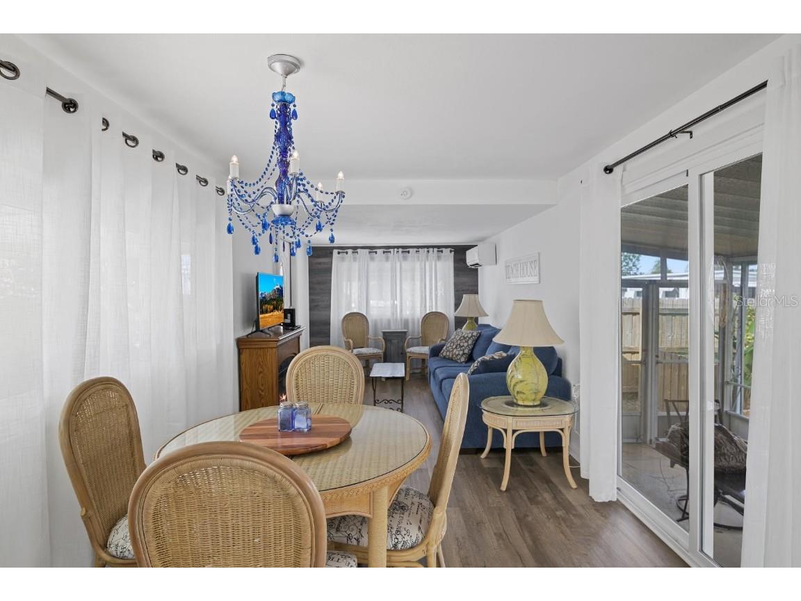  Holiday FL 34691 U8188988 image7