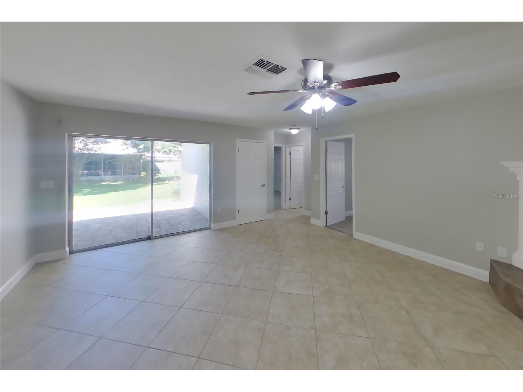  Hudson FL 34667 O6420133 image4