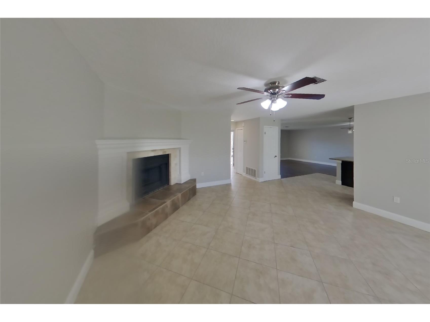  Hudson FL 34667 O6420133 image5