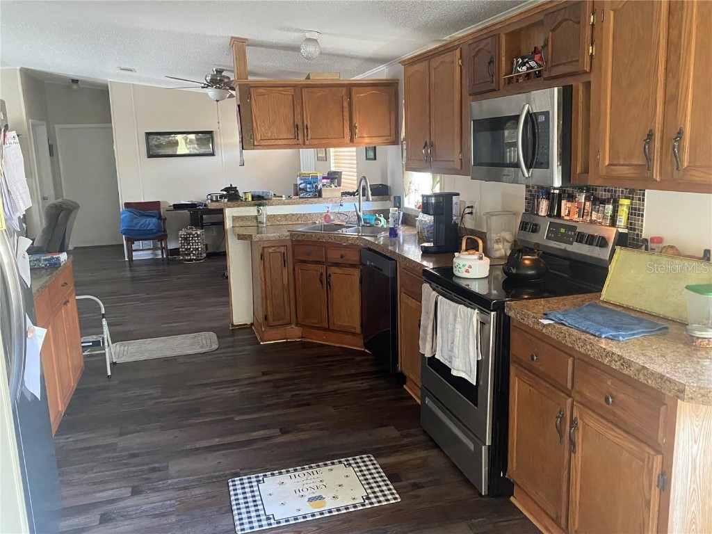  Hudson FL 34667 W7880572 image14