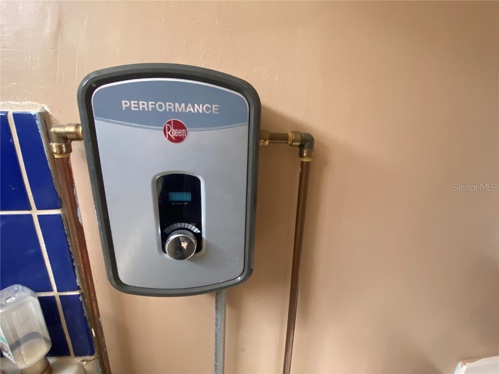  Hudson FL 34667 W7880572 image7