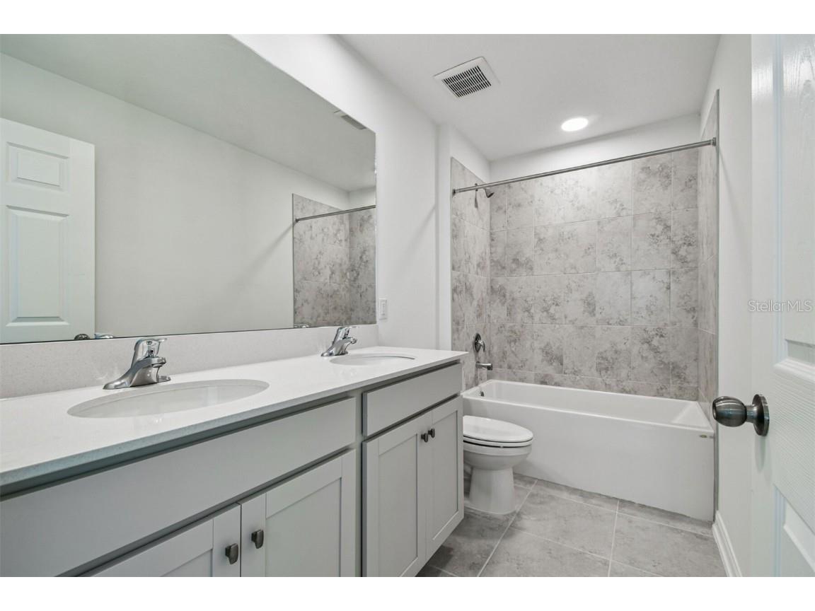  Hudson FL 34669 TB8396505 image24