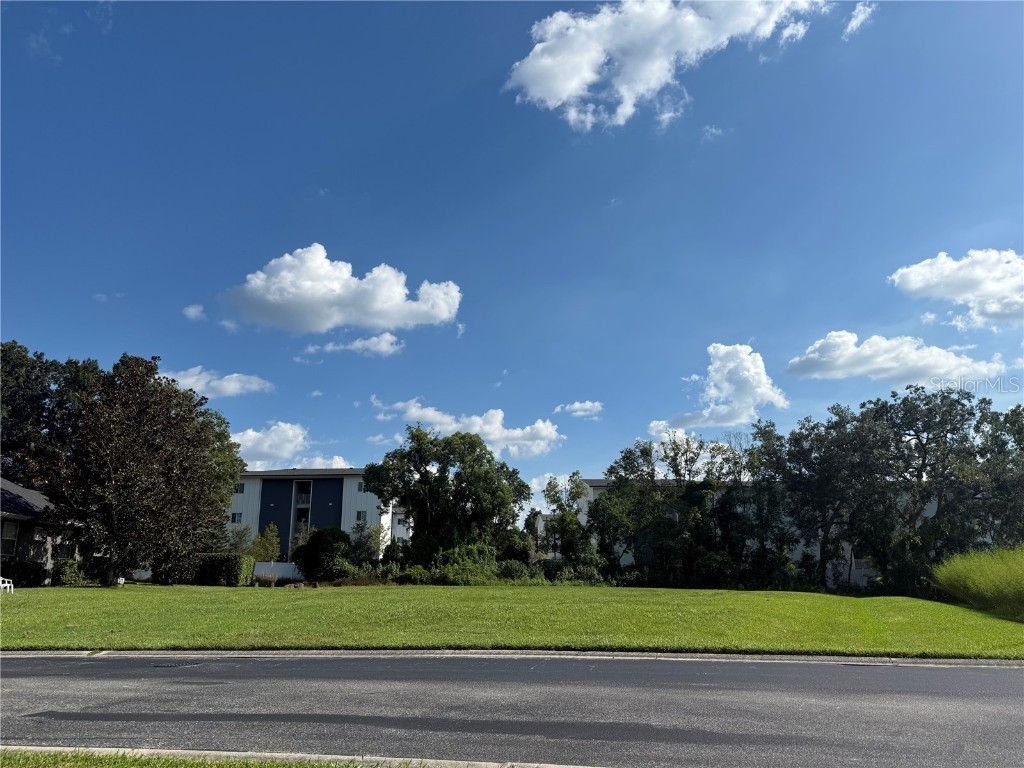 Island Shores Lane Lakeland FL 33809 TB8430703 image1